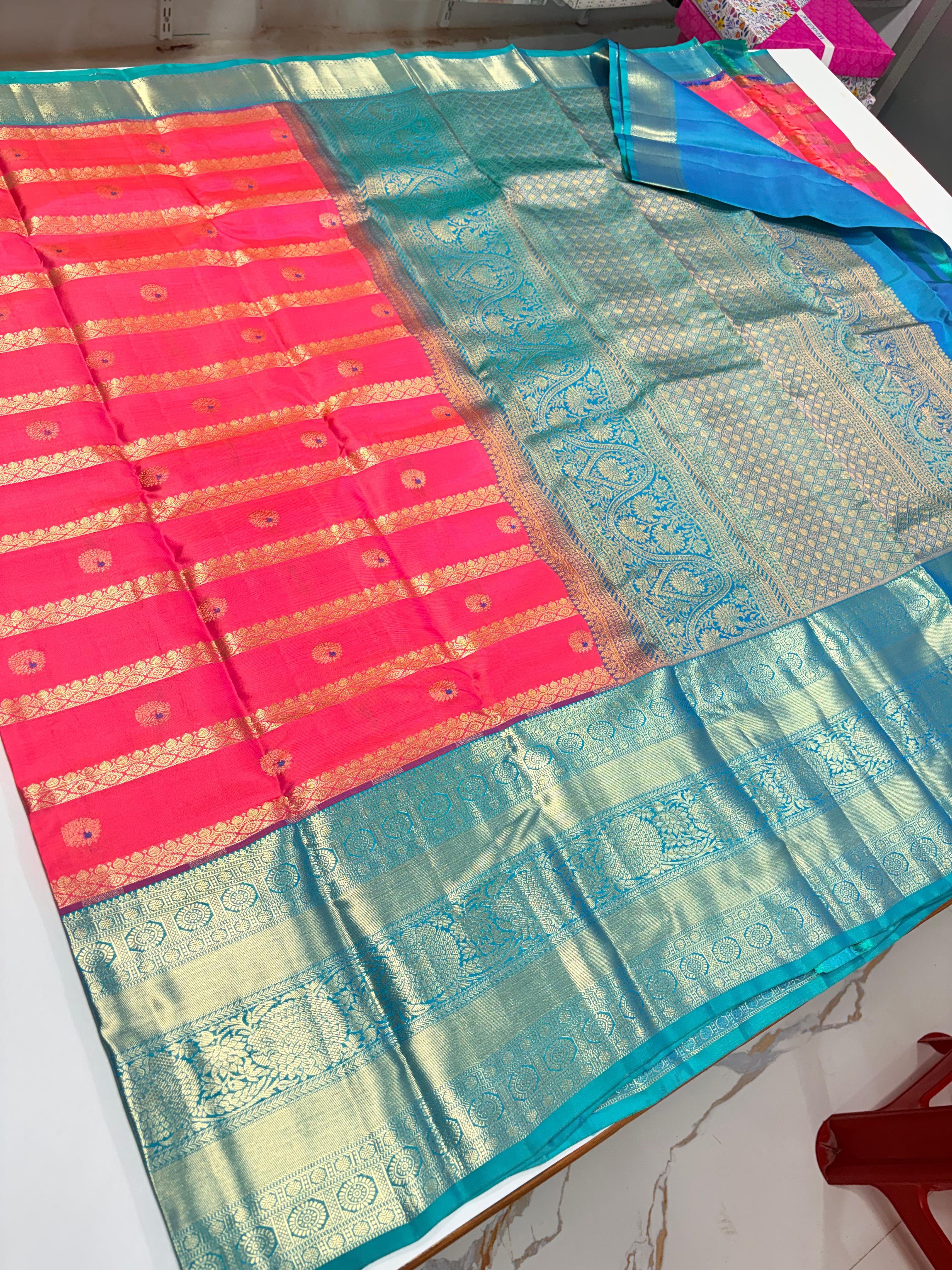 Jari Uppada pure handloom